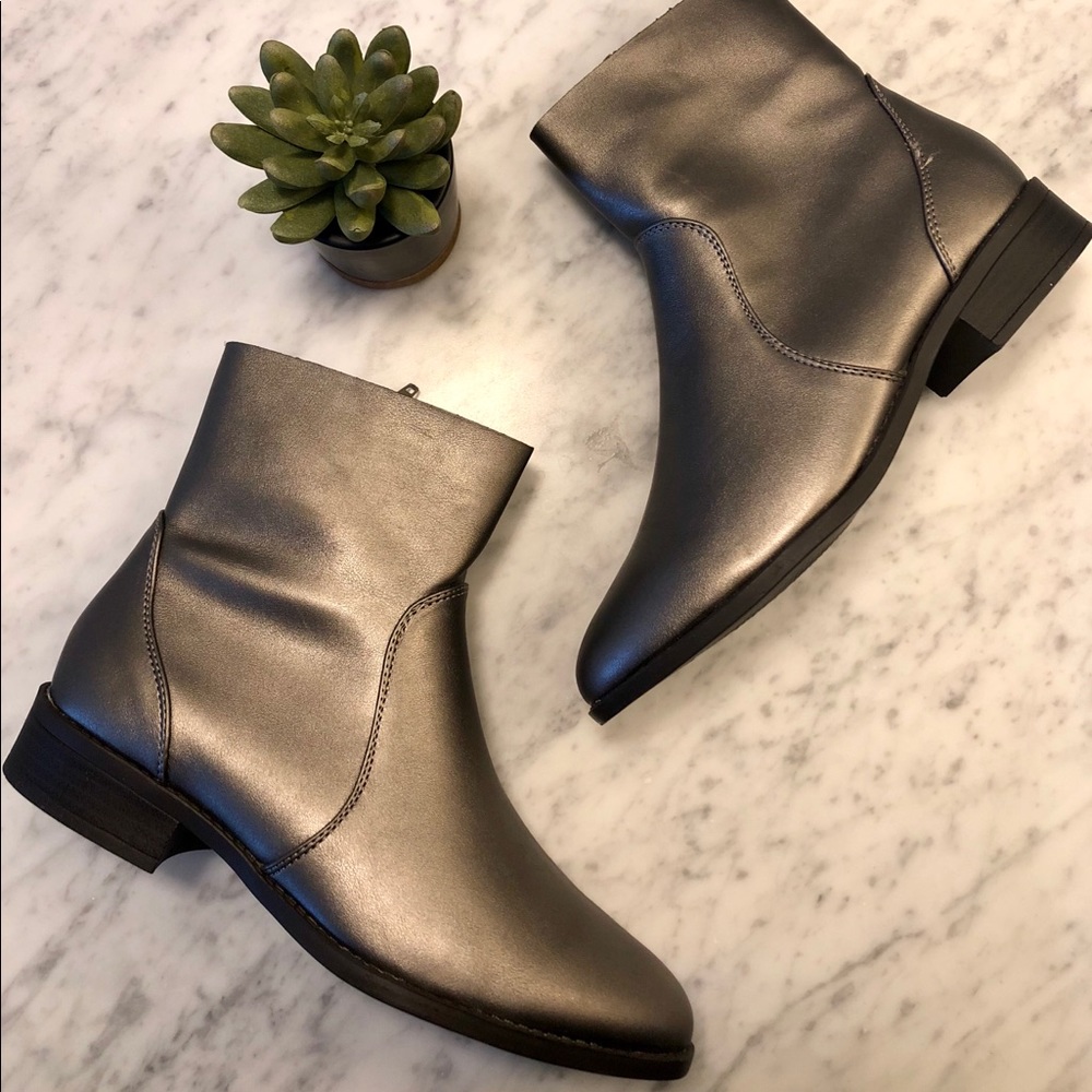 NWOT! METALLIC SILVER ANKLE BOOTS